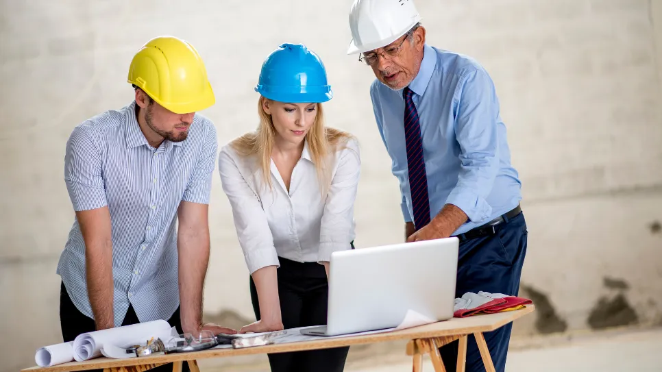 Vedno razložite stranki, kateri so naslednji koraki.