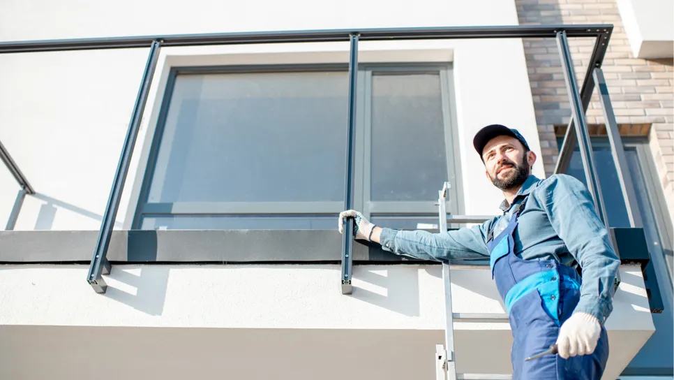 Aluminijasta ograja.