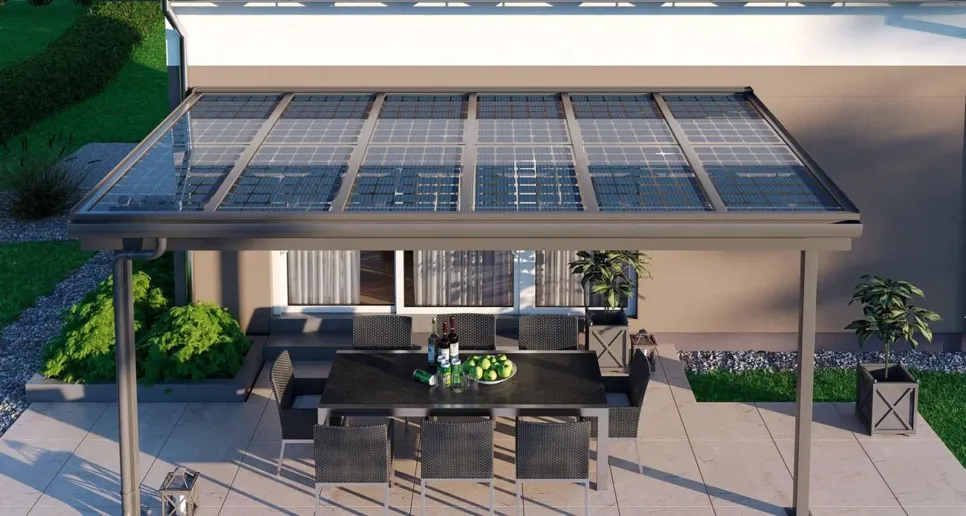 Nadstrešek s fotovoltaičnimi celicami