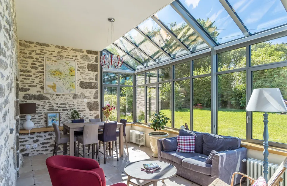 Zasteklitev zimskega vrta